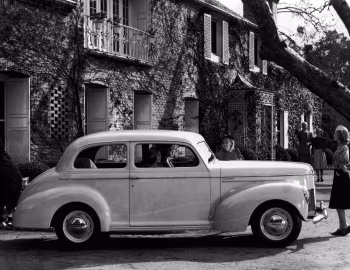 1940 Studebaker Champion DeLuxe Club Sedan (2-G)