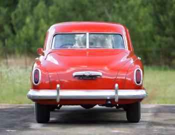 1950 Studebaker Champion Regal DeLuxe 4-door Sedan (9G-W5)