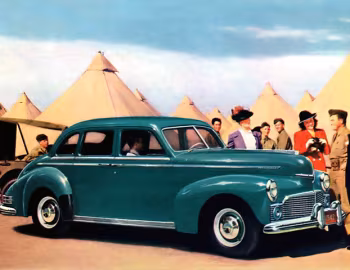 1942 Studebaker Commander Deluxstyle Cruising Sedan (12A) '08.1941–01.1942
