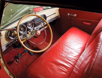 Передня панель 1947 Studebaker Commander Regal DeLuxe Convertible (S2)