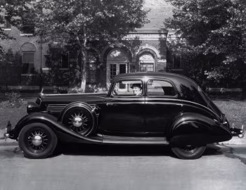 1934 Studebaker Commander Regal Land Cruiser Sedan (Series B) '09.1933–10.1934