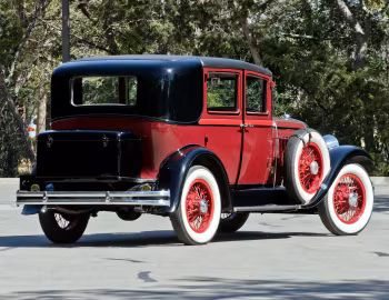 1930 Studebaker Dictator Brougham (GL)