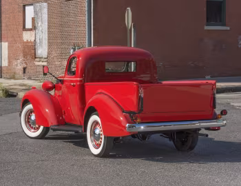1937 Studebaker Model J5 Coupe-Express
