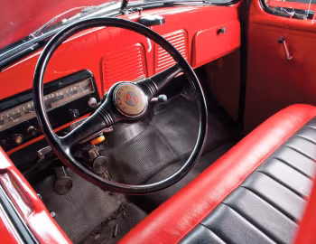 Інтер'єр 1950 Studebaker 2R5 Pickup