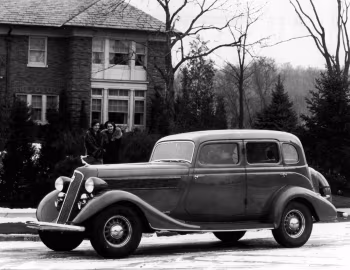1935 Studebaker President Custom Sedan (Series 1C)