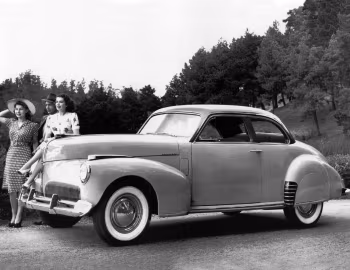 1941 Studebaker President Skyway Sedan Coupe (7-C)