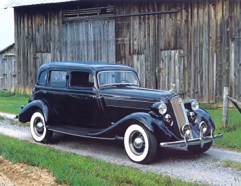 1935 Studebaker President Regal Sedan (Series 1C)