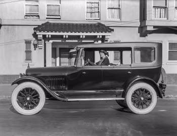 1920 Studebaker Big Six Touring with California Top (6EG) '10.1919–05.1921