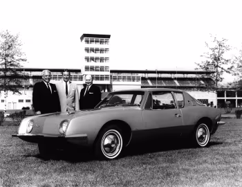 Studebaker Avanti, Raymond Loewy