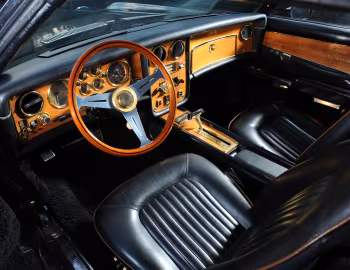 Интерьер 1974–78 Stutz Blackhawk VI