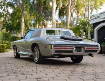 1972 Stutz Blackhawk II