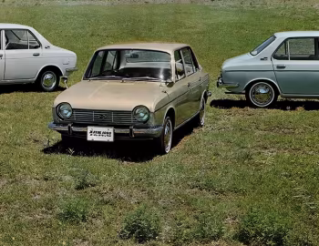 Subaru 1000 4-door Sedan (A522) '05.1966–02.1969