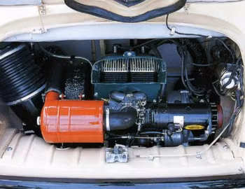 Sob o capô Subaru 360 '1958–71
