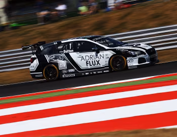 Adrian Flux Subaru Levorg GT BTCC '2016–17