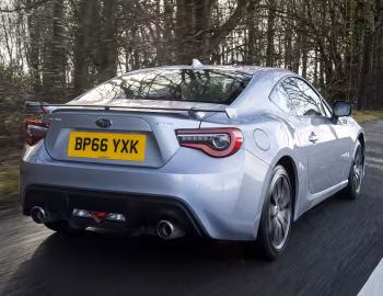 Subaru BRZ [UK-spec] (ZC6) '2016–20