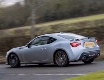 Subaru BRZ [UK-spec] (ZC6) '2016–20