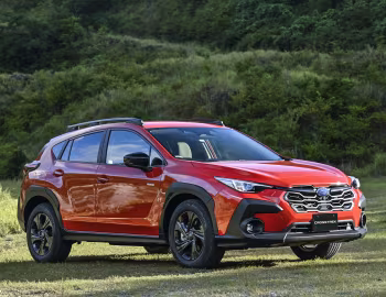 Subaru Crosstrek e-Boxer Touring [Japan] '2023–pr.