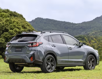 Subaru Crosstrek e-Boxer Touring [Japan] '2023–pr.