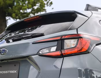 Subaru Crosstrek e-Boxer Touring [Japan] '2023–pr.
