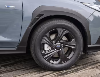Subaru Crosstrek e-Boxer Touring [Japan] '2023–pr.