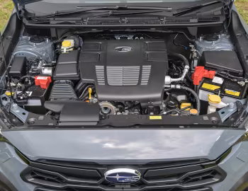 Sob o capô Subaru Crosstrek e-Boxer Touring [Japan] '2023–pr.
