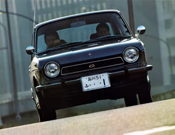 Subaru FF-1 4-door Sedan '03.1969–07.1970