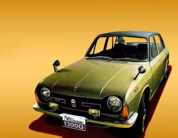 Subaru FF-1 1300G 4-door Sedan '07.1970–02.1972