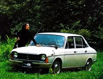 Subaru FF-1 1300G 4-door Sedan '07.1970–02.1972