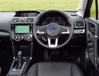 Painel frontal Subaru Forester 2.0D XC [UK-spec] '2016–18