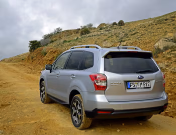 Subaru Forester 2.0X [Worldwide] '2012–16