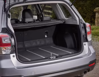 Porta-malas Subaru Forester 2.0XT [UK-spec] '2016–18