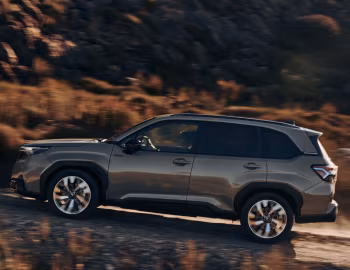 Subaru Forester e-Boxer Touring [Australia] '2025–pr.
