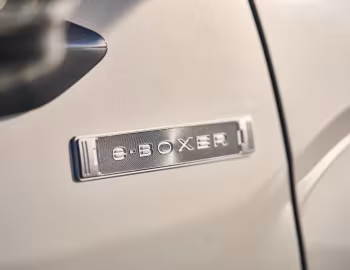 Subaru Forester e-Boxer Sport [Australia] '2025–pr.