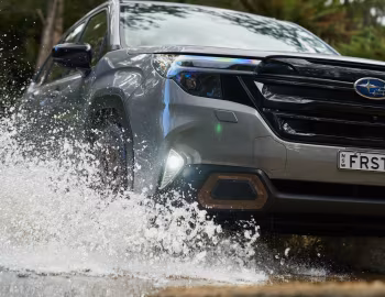 Subaru Forester e-Boxer Sport [Australia] '2025–pr.