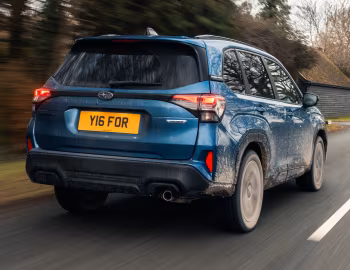 Subaru Forester e-Boxer [UK-spec] '2025–pr.