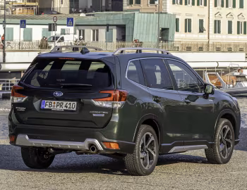 Subaru Forester e-Boxer [Worldwide] '2022–24