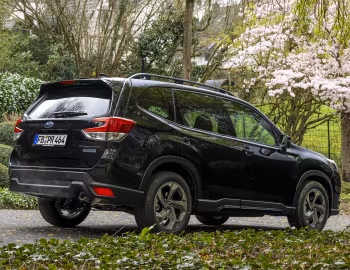 Subaru Forester e-Boxer "Edition Black Platinum" [Germany] '2024