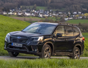 Subaru Forester e-Boxer "Edition Black Platinum" [Germany] '2024