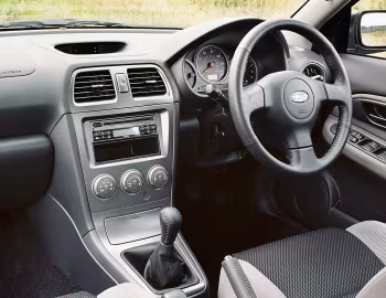 Painel frontal Subaru Impreza [UK-spec] (GD) '2005–07