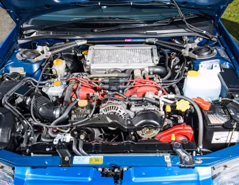 Sob o capô Subaru Impreza 22B STi [RHD] (GC8E2SD) '1998