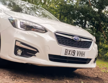 Subaru Impreza 5-door [UK-spec] '2017–19