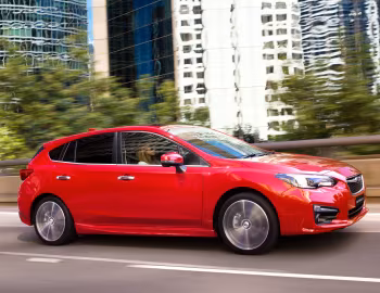 Subaru Impreza 5-door 2.0i S [Australia] '2016–19