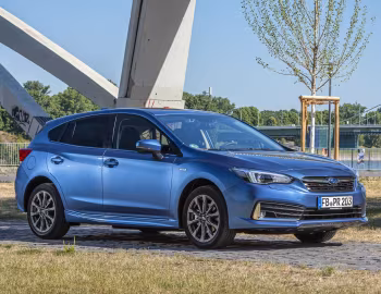 Subaru Impreza e-Boxer 5-door [Worldwide] '2020–23