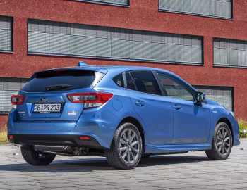 Subaru Impreza e-Boxer 5-door [Worldwide] '2020–23