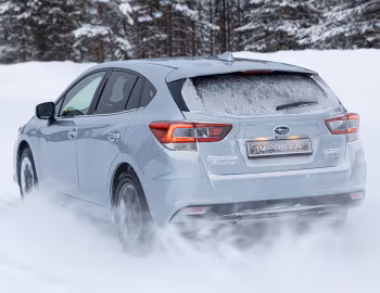 Subaru Impreza e-Boxer 5-door [Worldwide] '2020–23