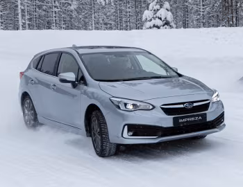 Subaru Impreza e-Boxer 5-door [Worldwide] '2020–23