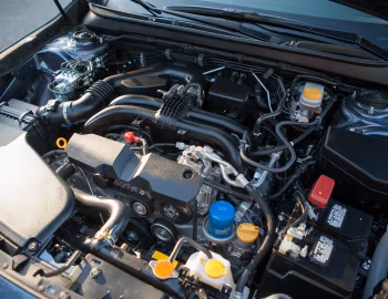 Sob o capô 2015–17 Subaru Legacy 2.5i [North America] '2014–17
