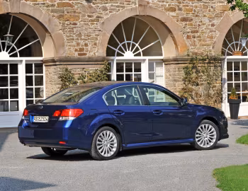Subaru Legacy (BM) '2009–12