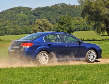 Subaru Legacy (BM) '2009–12