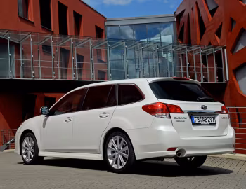Subaru Legacy 2.5i Wagon (BR) '2012–14